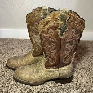 Justin Cowboy Boots Women’s Size 7.5B Taupe Brown SVL7207 Western Square Toe